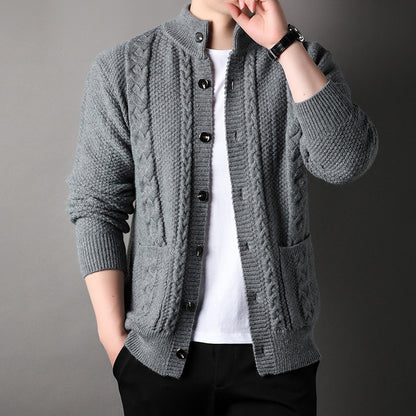 Cardigan en maille torsadée pour homme - Élégance classique et confort moderne.