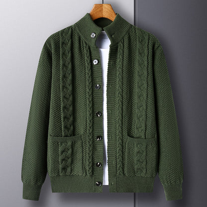 Cardigan en maille torsadée pour homme - Élégance classique et confort moderne.