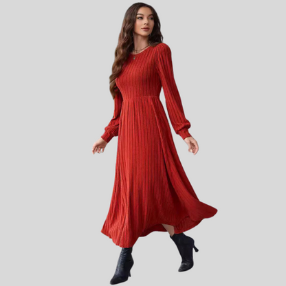 Robe Longue en Maille Plissée Orange Élégante à Manches Longues.