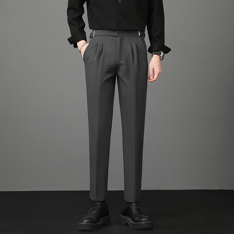 Pantalon habillé pour homme, élégant et polyvalent.