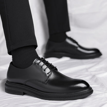 Chaussures habillées noires pour homme - Style classique et élégant.